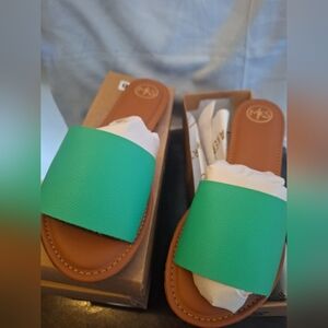 NWT Maker's green slip on sandals size 10